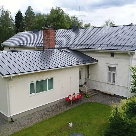 아파트 Utajaerven Pappila Olden Vicarage *